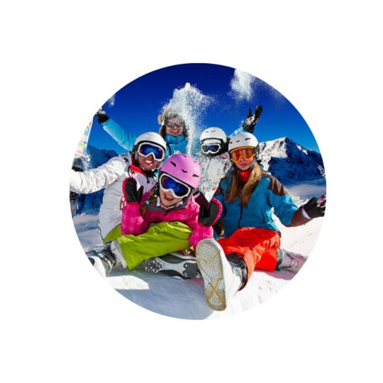 blanc_marron_circulaire_minimaliste_hebergement_vacances_logo_1977565934